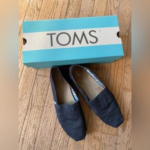 TOMS Black Shoes 9.5W